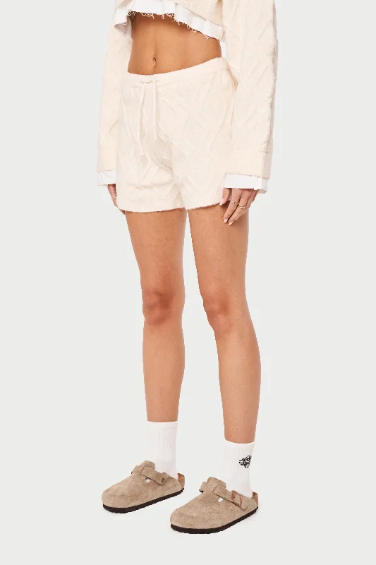 CABLE KNITTED SHORTS - OFF WHITE