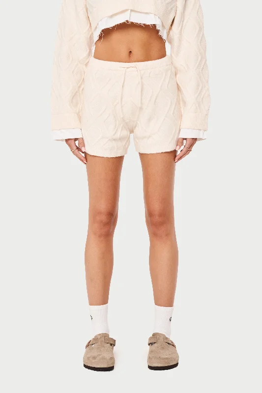 CABLE KNITTED SHORTS - OFF WHITE