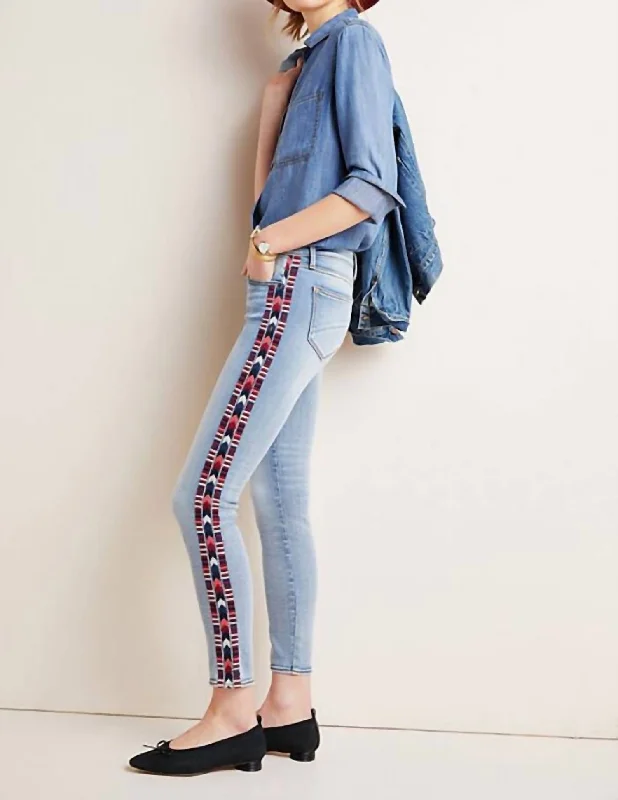 Embroidered Mid-Rise Jeans In Blue